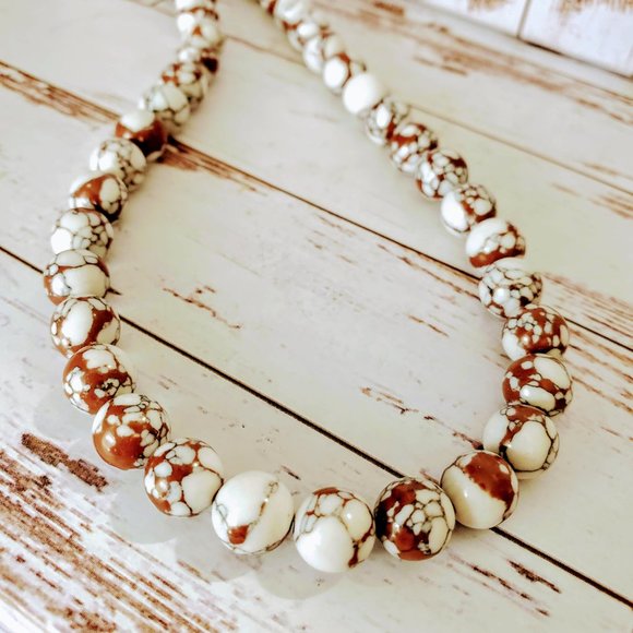 The Girl with Kaleidoscope Eyes Jewelry - Crackled Rusty Agate Beaded Necklace